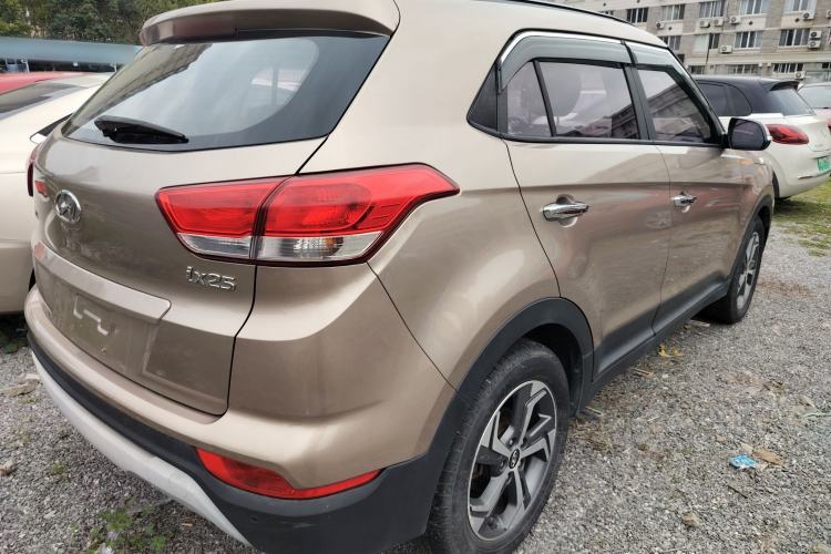 Used Hyundai ix25 2017 1.6L Automatic Smart Version Rear Right 45 Deg
