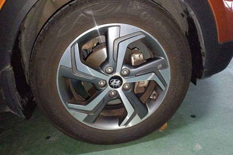 Used Hyundai ix25 2017 1.6L Automatic Smart Version Right Front Wheel Hub