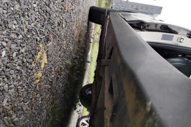 Used Hyundai ix25 2017 1.6L Automatic Smart Version Right Side Sill