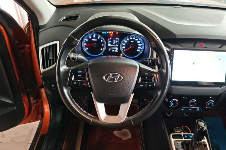 Used Hyundai ix25 2017 1.6L Automatic Smart Version Steering Wheel