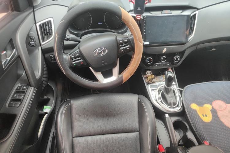Used Hyundai ix25 2017 1.6L Automatic Smart Version Steering Wheel