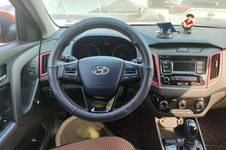 Used Hyundai ix25 2017 1.6L Automatic Smart Version Steering Wheel