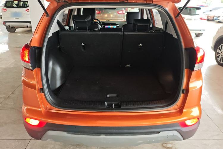 Used Hyundai ix25 2017 1.6L Automatic Smart Version Trunk