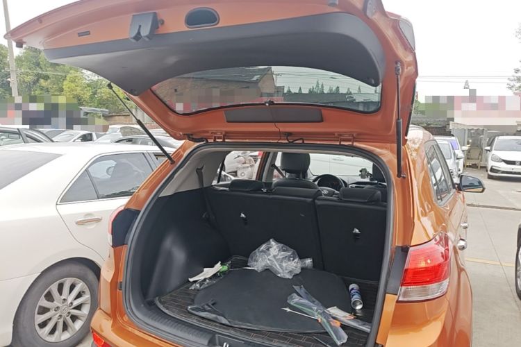 Used Hyundai ix25 2017 1.6L Automatic Smart Version Trunk