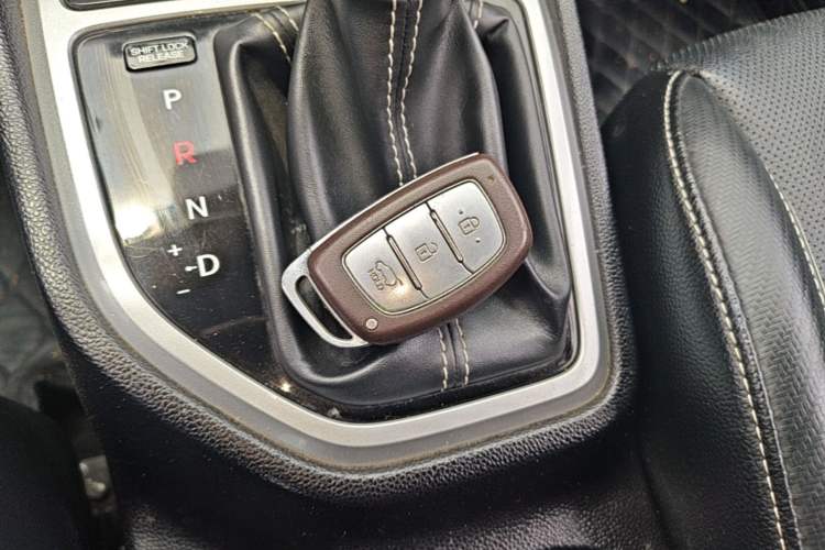 Used Hyundai ix25 2017 1.6L Automatic Smart Version Vehicle Key
