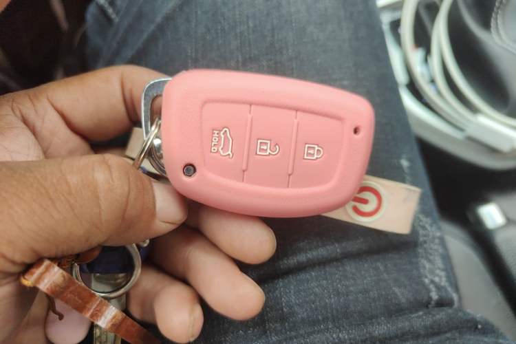 Used Hyundai ix25 2017 1.6L Automatic Smart Version Vehicle Key