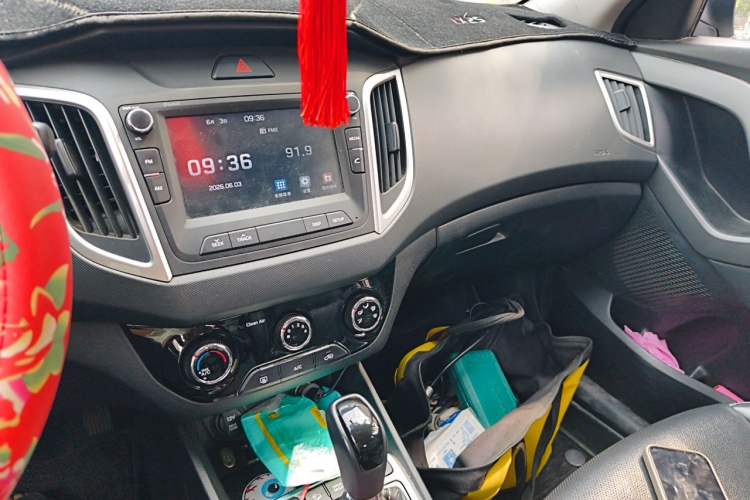 Used Hyundai ix25 2019 1.6L Automatic Smart Edition Commemorative Version Audio And AC Panel