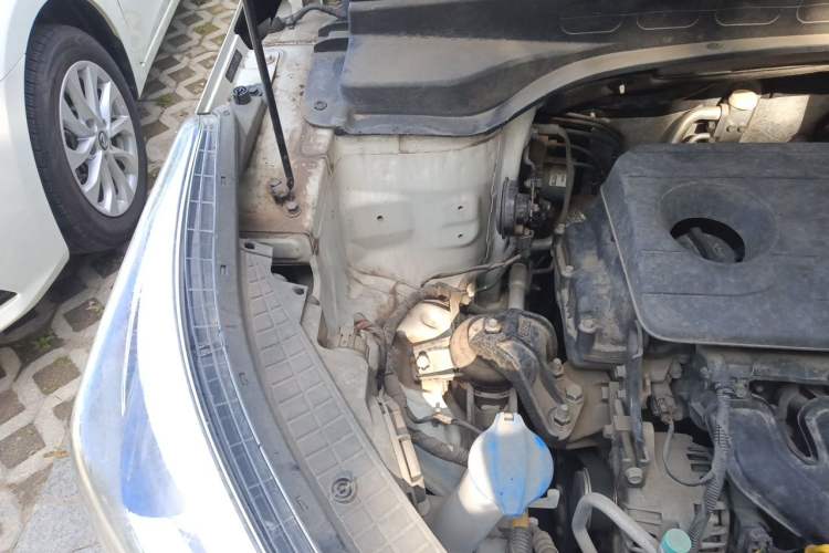 Used Hyundai ix25 2019 1.6L Automatic Smart Edition Commemorative Version Engine Bay Right