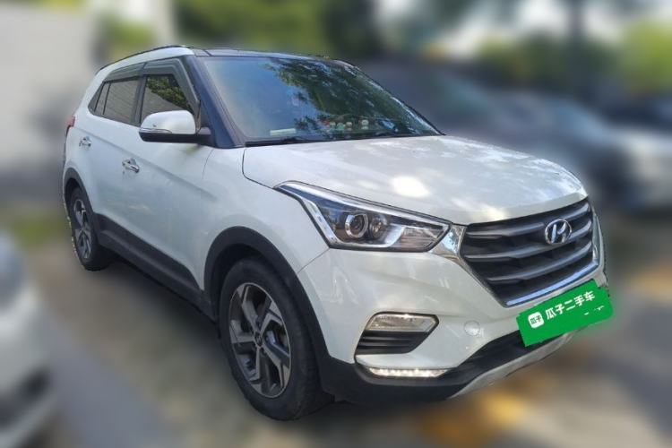 Used Hyundai ix25 2019 1.6L Automatic Smart Edition Commemorative Version Front Right 45 Deg