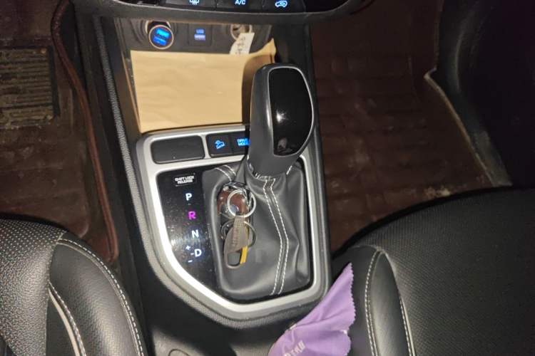 Used Hyundai ix25 2019 1.6L Automatic Smart Edition Commemorative Version Gear Lever