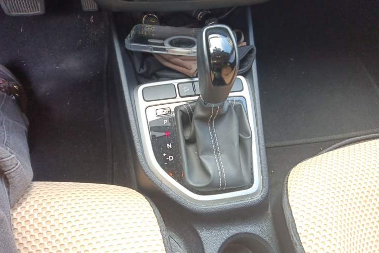 Used Hyundai ix25 2019 1.6L Automatic Smart Edition Commemorative Version Gear Lever