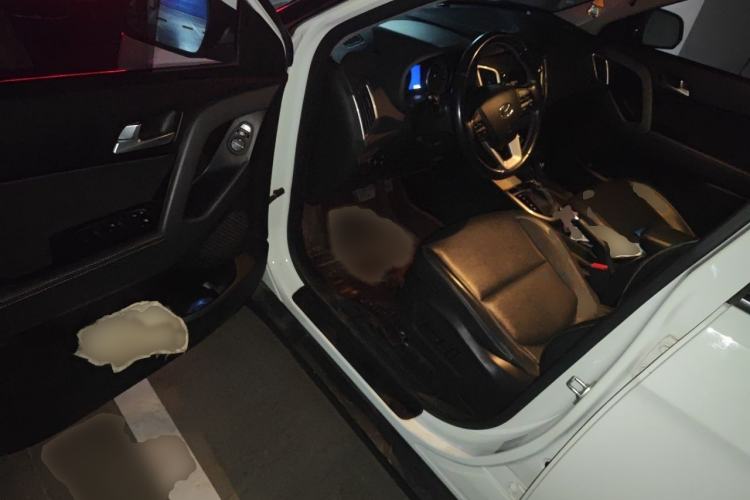 Used Hyundai ix25 2019 1.6L Automatic Smart Edition Commemorative Version Interior 3
