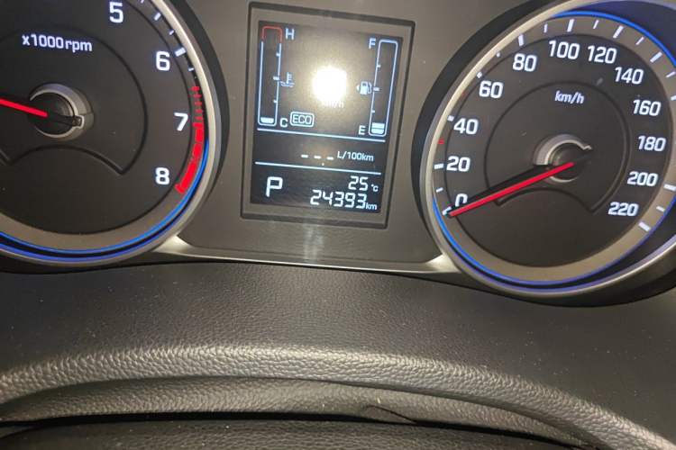 Used Hyundai ix25 2019 1.6L Automatic Smart Edition Commemorative Version Odometer Close Up