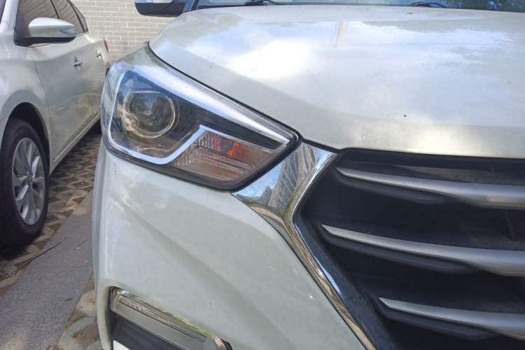 Used Hyundai ix25 2019 1.6L Automatic Smart Edition Commemorative Version Right Front Headlight