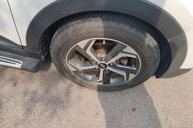 Used Hyundai ix25 2019 1.6L Automatic Smart Edition Commemorative Version Right Front Wheel Hub