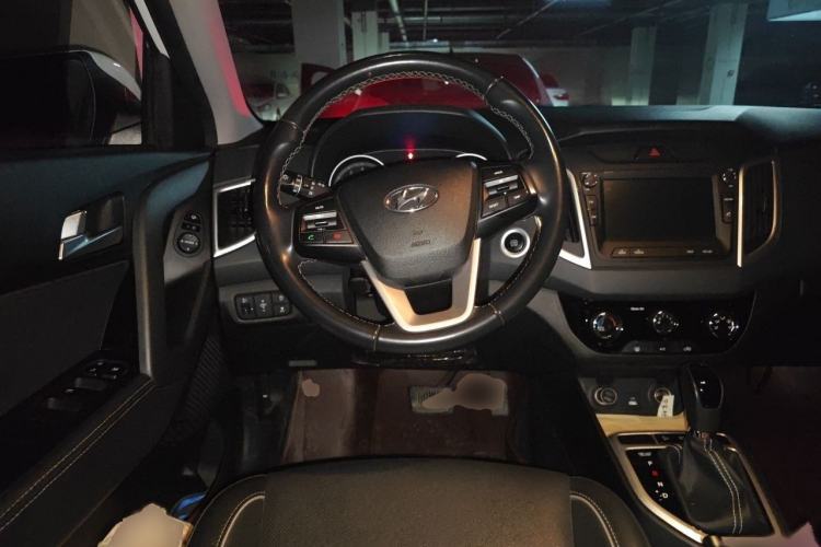 Used Hyundai ix25 2019 1.6L Automatic Smart Edition Commemorative Version Steering Wheel