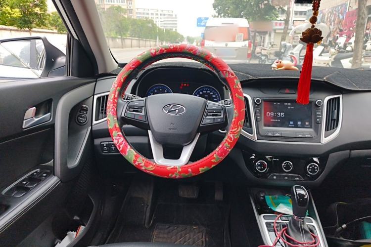 Used Hyundai ix25 2019 1.6L Automatic Smart Edition Commemorative Version Steering Wheel