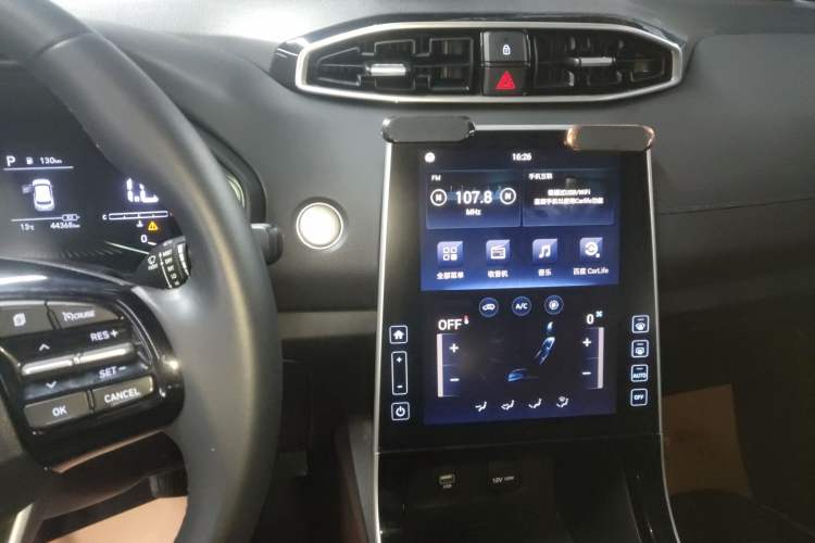 Used Hyundai ix25 2020 1.5L CVT GLS Smart Model Audio And AC Panel