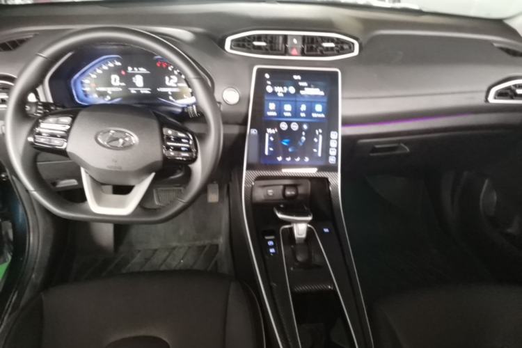 Used Hyundai ix25 2020 1.5L CVT GLS Smart Model Center Console