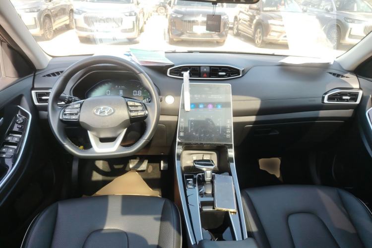 Used Hyundai ix25 2020 1.5L CVT GLS Smart Model Center Console