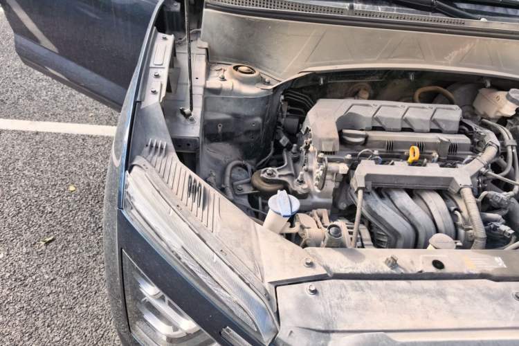 Used Hyundai ix25 2020 1.5L CVT DLX Prestige Version Engine Bay Right