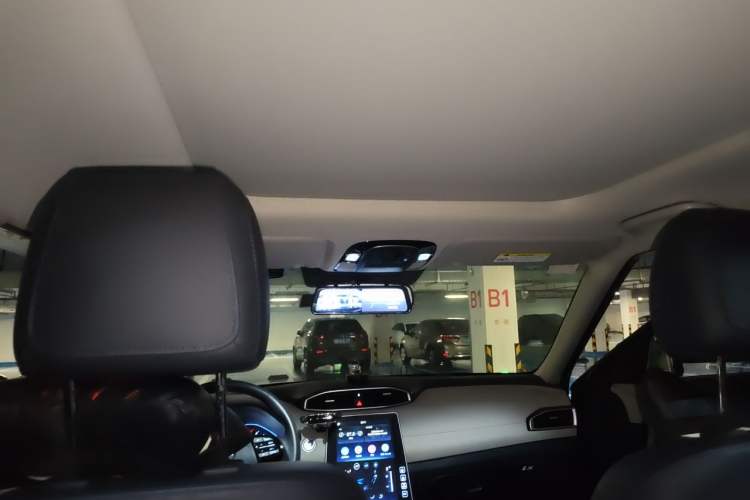 Used Hyundai ix25 2020 1.5L CVT GLS Smart Model Headliner