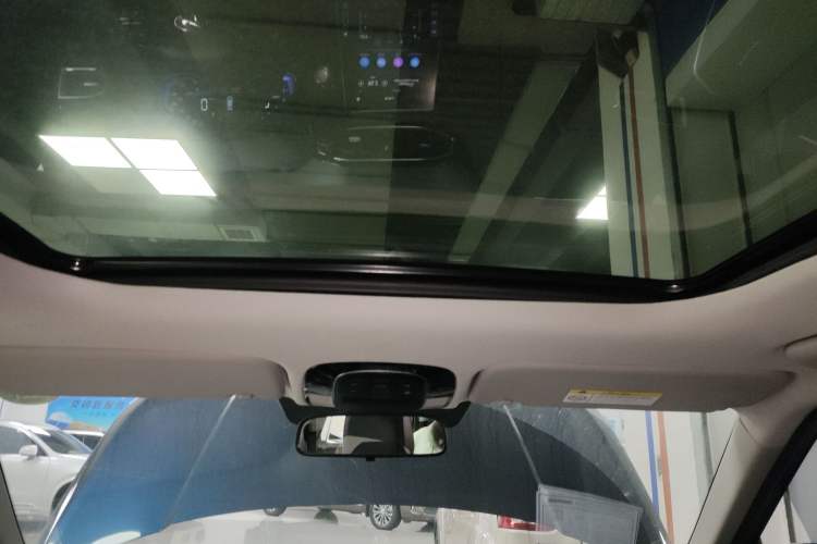 Used Hyundai ix25 2020 1.5L CVT GLS Smart Model Headliner