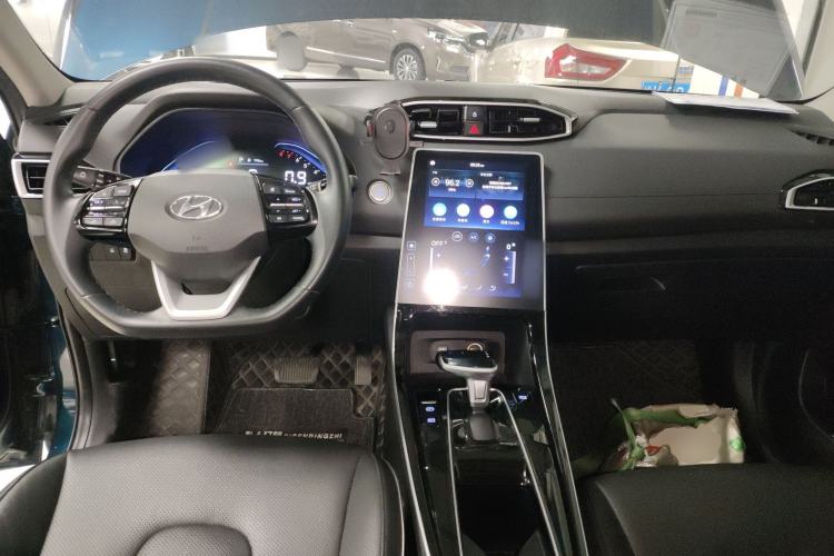 Used Hyundai ix25 2020 1.5L CVT GLS Smart Model Interior 2