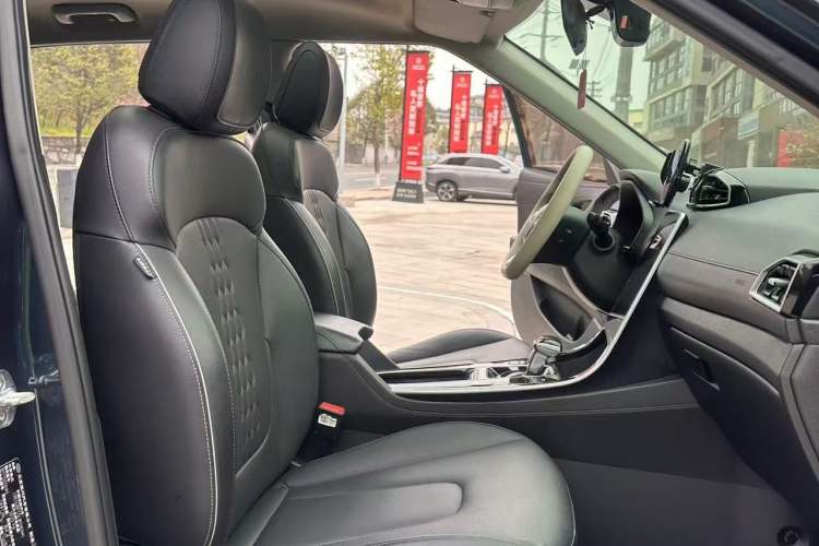 Used Hyundai ix25 2020 1.5L CVT GLS Smart Model Interior 7