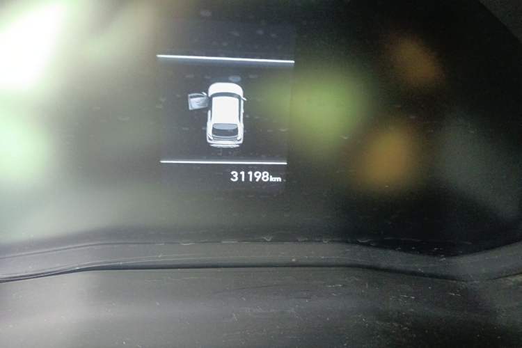 Used Hyundai ix25 2020 1.5L CVT GLS Smart Model Odometer Close Up