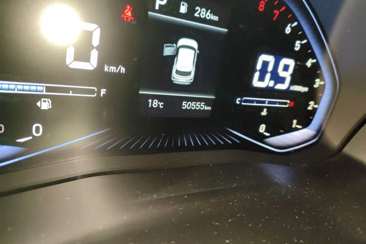 Used Hyundai ix25 2020 1.5L CVT GLS Smart Model Odometer Close Up