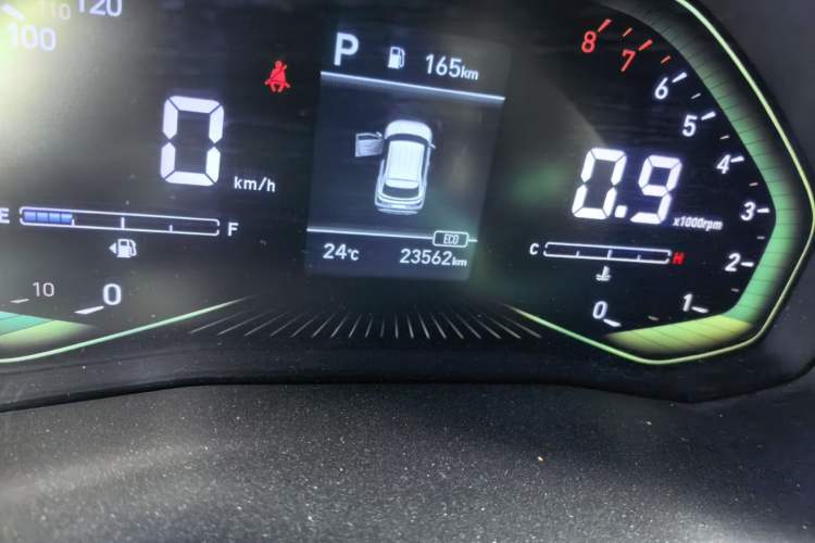 Used Hyundai ix25 2020 1.5L CVT DLX Prestige Version Odometer Close Up