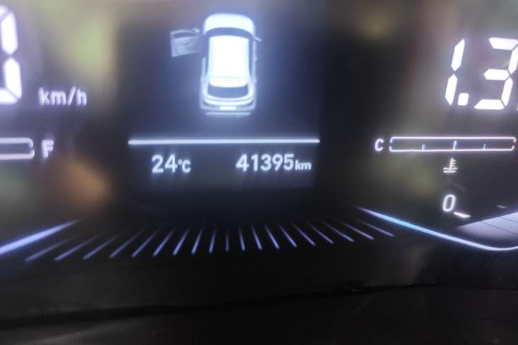 Used Hyundai ix25 2020 1.5L CVT GLS Smart Model Odometer Close Up