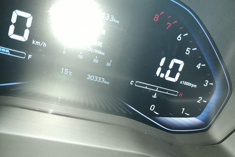 Used Hyundai ix25 2020 1.5L CVT GLS Smart Model Odometer Close Up