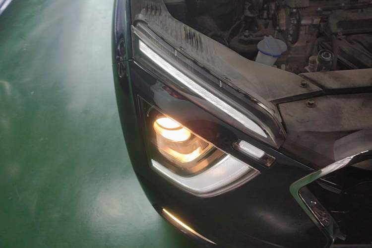 Used Hyundai ix25 2020 1.5L CVT GLS Smart Model Right Front Headlight