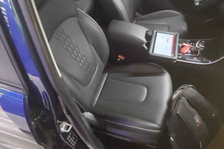 Used Hyundai ix25 2020 1.5L CVT GLS Smart Model Right Front Seat