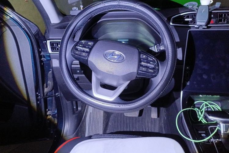 Used Hyundai ix25 2020 1.5L CVT GLS Smart Model Steering Wheel