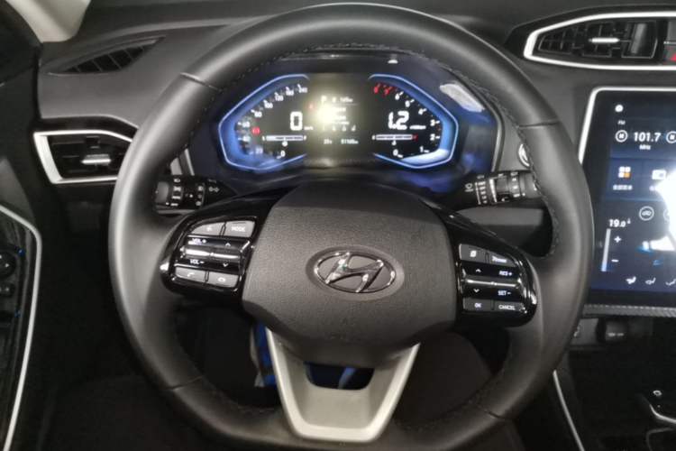 Used Hyundai ix25 2020 1.5L CVT GLS Smart Model Steering Wheel