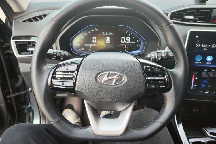 Used Hyundai ix25 2020 1.5L CVT GLS Smart Model Steering Wheel