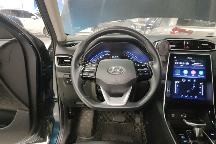 Used Hyundai ix25 2020 1.5L CVT GLS Smart Model Steering Wheel