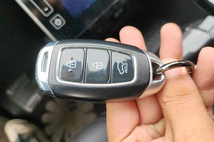 Used Hyundai ix25 2020 1.5L CVT DLX Prestige Version Vehicle Key
