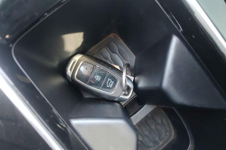 Used Hyundai ix25 2020 1.5L CVT GLS Smart Model Vehicle Key