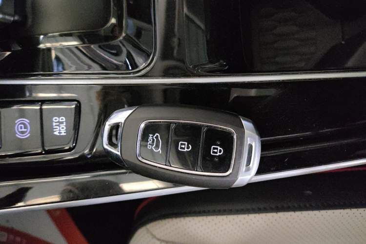 Used Hyundai ix25 2020 1.5L CVT DLX Prestige Version Interior 1