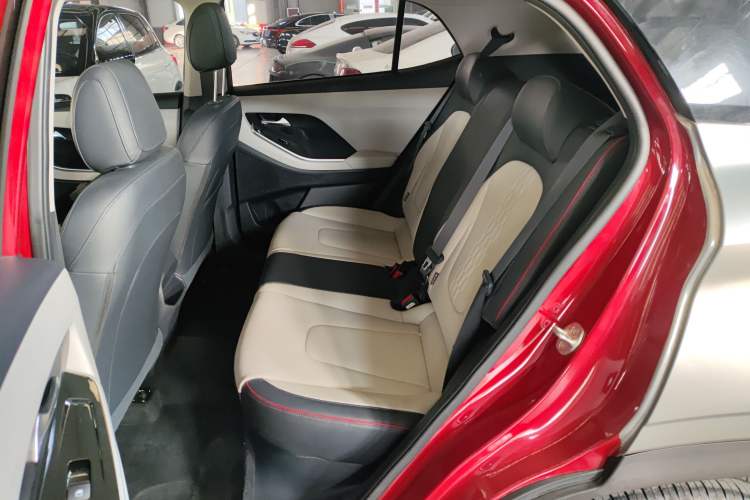 Used Hyundai ix25 2020 1.5L CVT DLX Prestige Version Interior 4