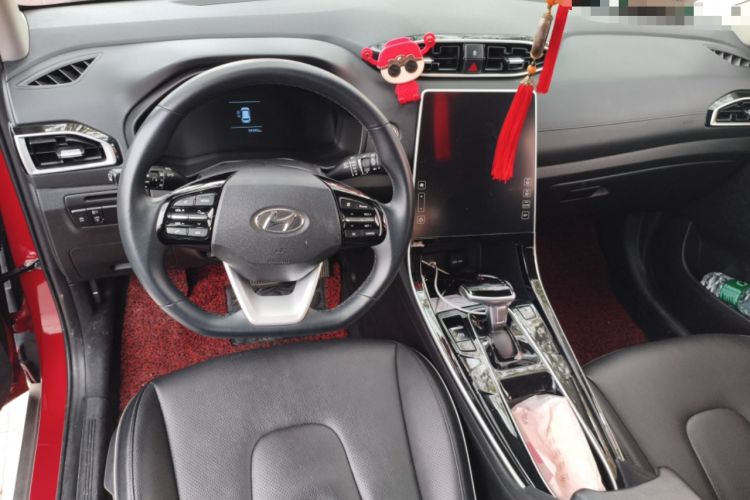 Used Hyundai ix25 2020 1.5L CVT GLS Smart Model Center Console