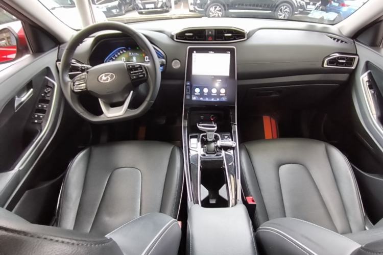 Used Hyundai ix25 2020 1.5L CVT DLX Prestige Version Center Console