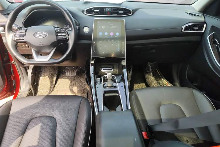 Used Hyundai ix25 2020 1.5L CVT GLS Smart Model Center Console