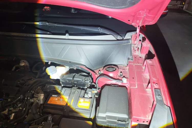 Used Hyundai ix25 2020 1.5L CVT GLS Smart Model Engine Bay Left