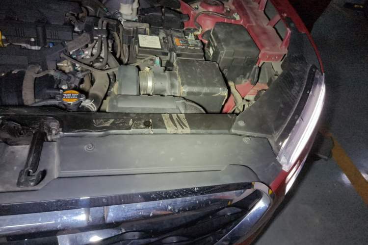 Used Hyundai ix25 2020 1.5L CVT GLS Smart Model Engine Bay Left