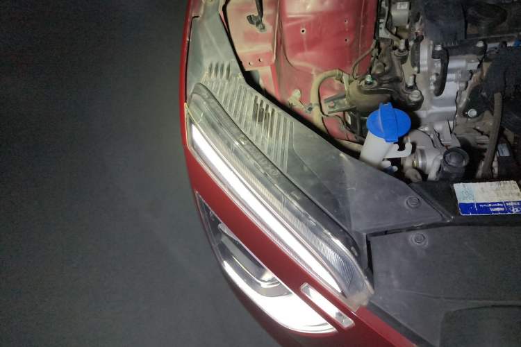 Used Hyundai ix25 2020 1.5L CVT GLS Smart Model Engine Bay Right